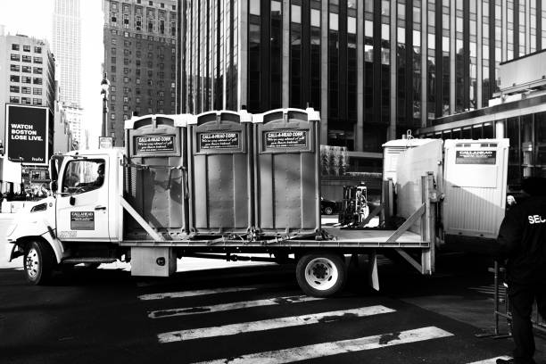 Best Portable toilet rental cost  in Winterset, IA